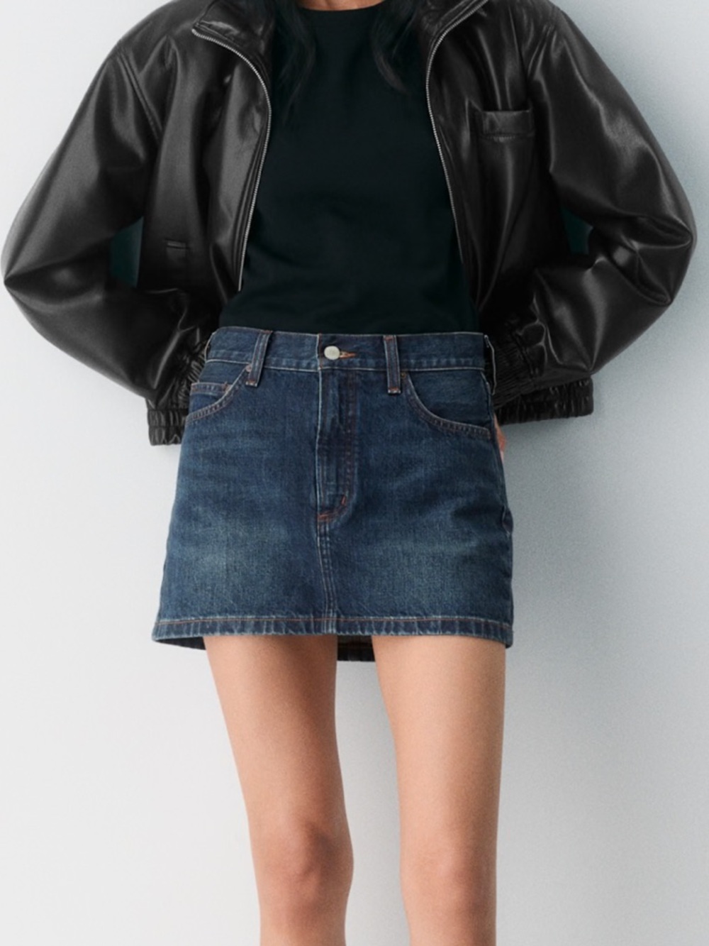 Aritzia Denim Forum The '90s Ricci Denim Skirt - Be About Dark Bleu Size 26